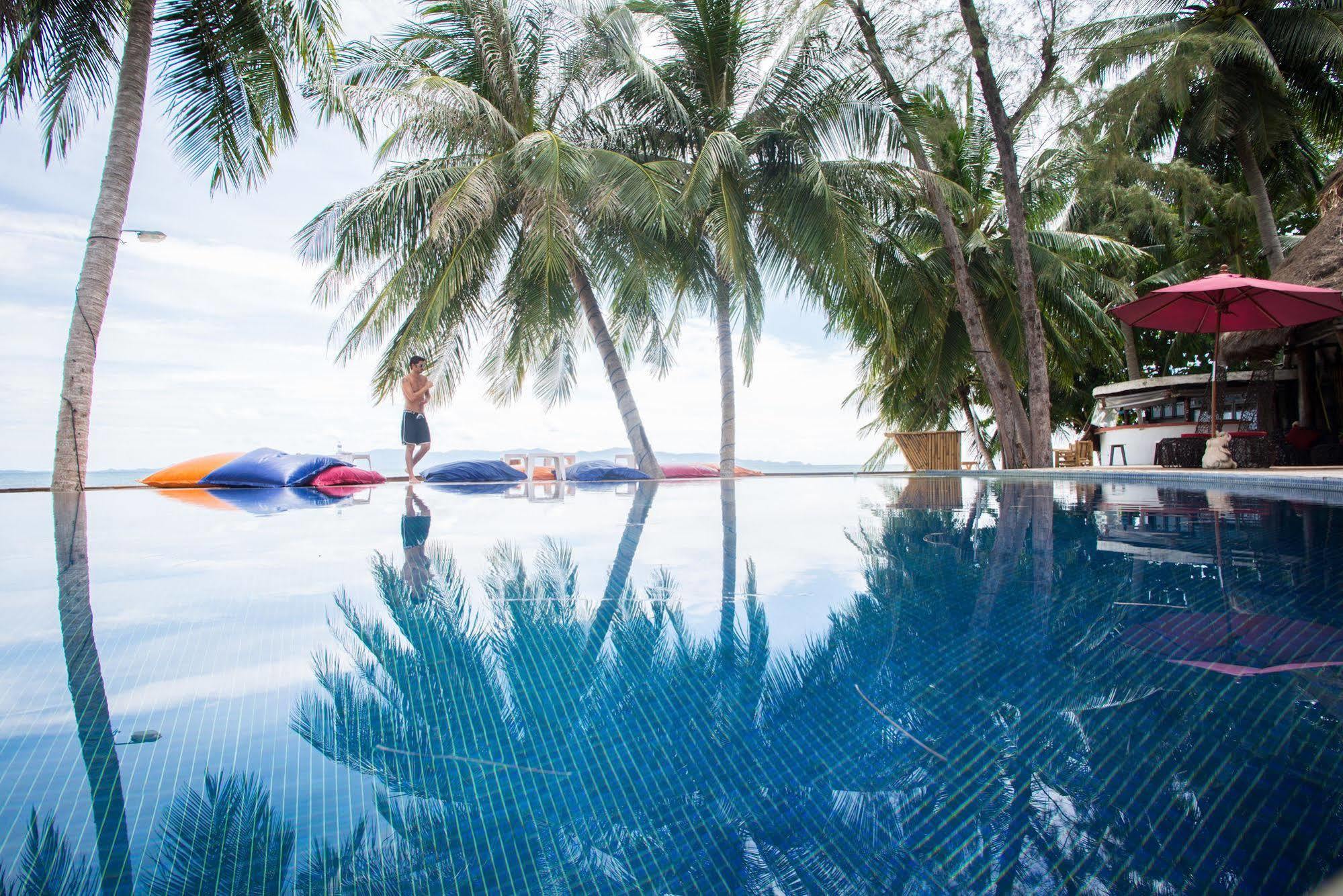 B52 Beach Resort Пханган Экстерьер фото